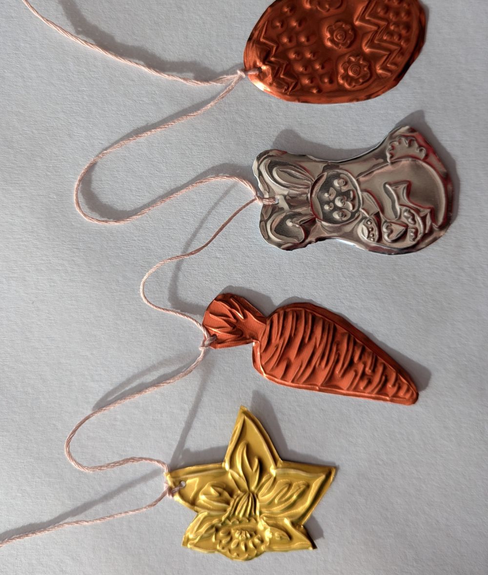 Embossed Easter Garland Family Pop-Up Workshop