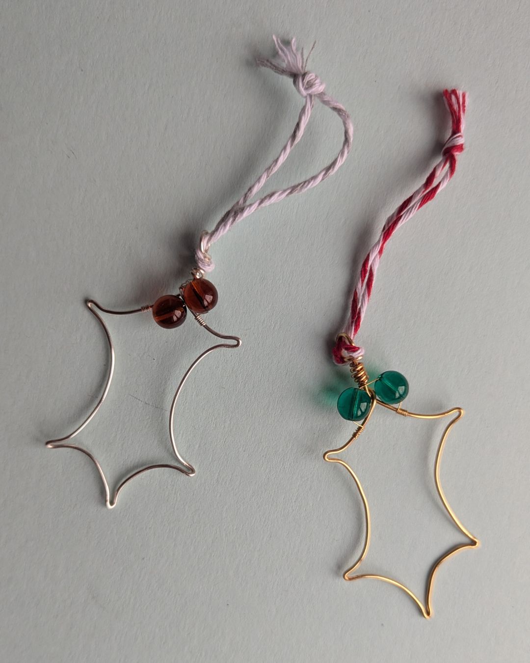 Wire Holly Christmas Craft Kit
