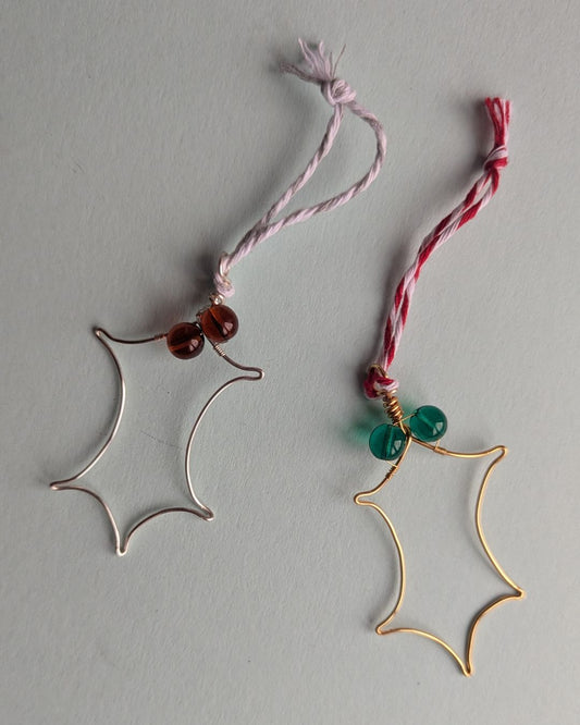 Wire Holly Christmas Craft Kit